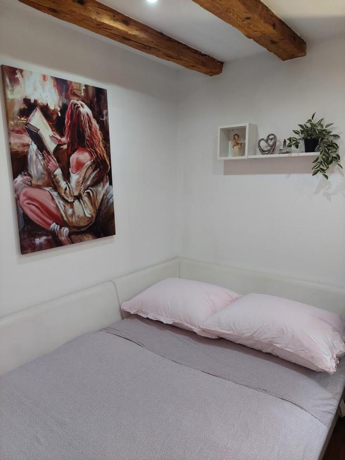 Mexicana Apartment Pink 扎达尔 外观 照片