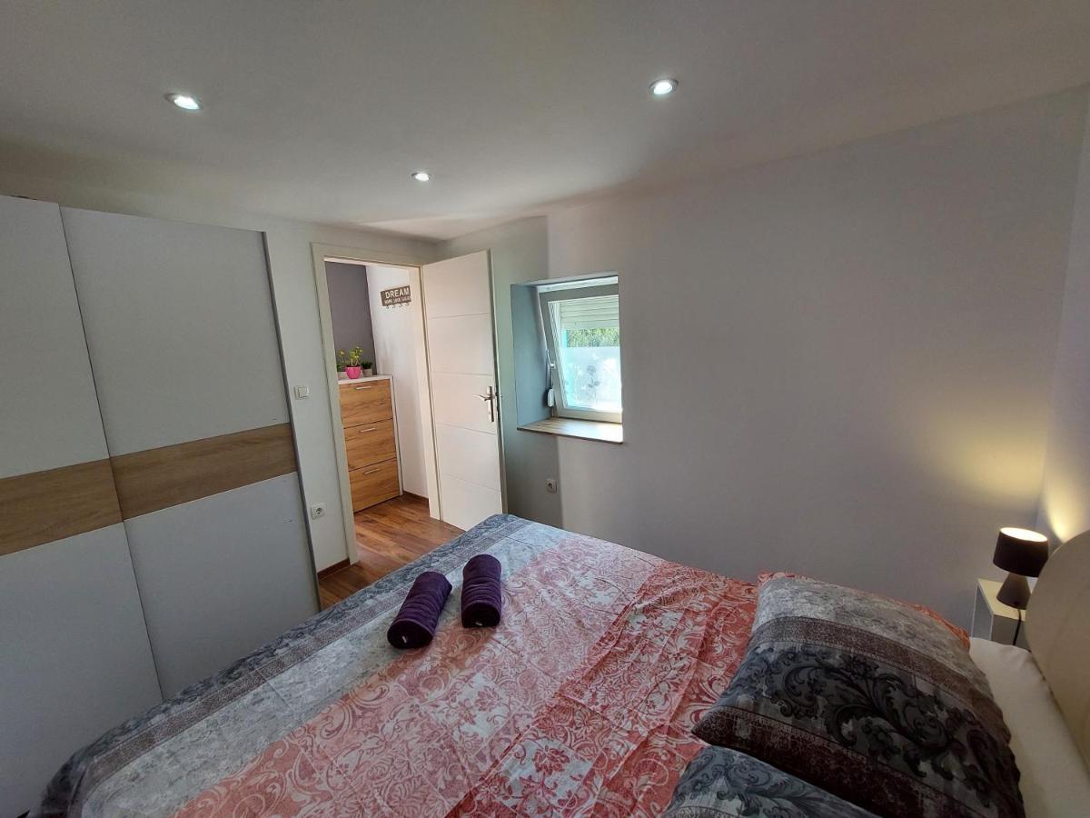 Mexicana Apartment Pink 扎达尔 外观 照片